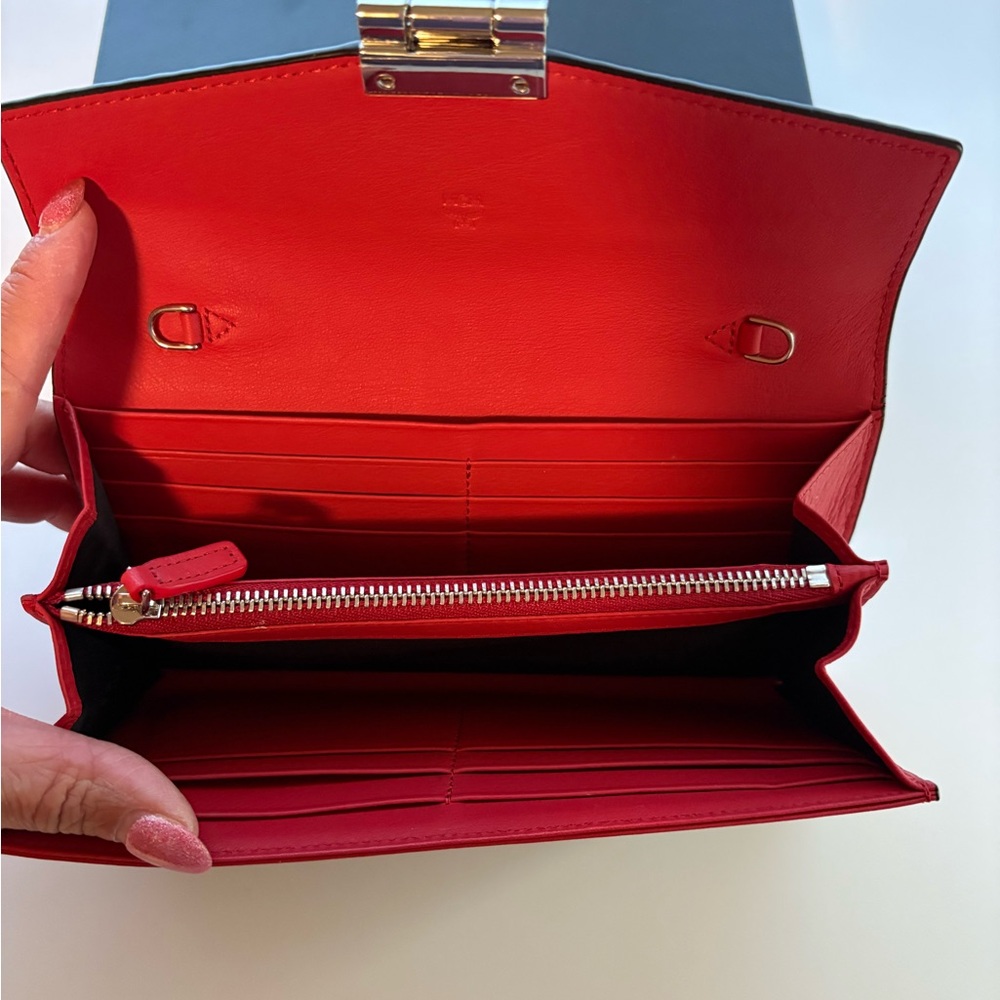 MCM Visetos Patricia Wallet - Picture 7 of 8